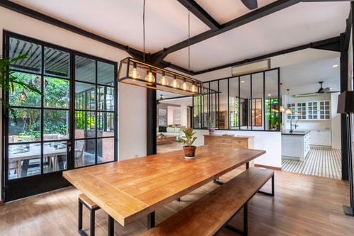 Bon Ton - 5BR Villa with Pool and Gym, Canggu