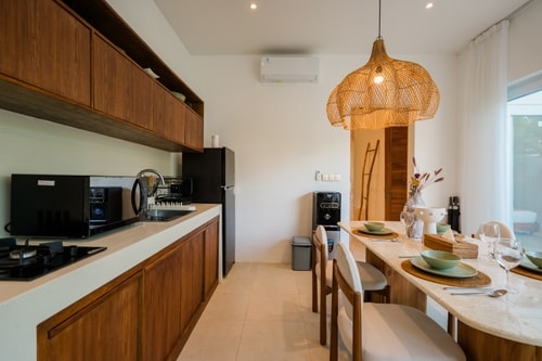Lumi - 2BR Villa with Pool and Rooftop, Uluwatu