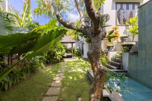 Sanga - 3BR Villa with Pool & Rooftop, Canggu