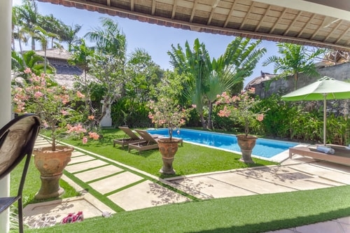 Raquel - 3BR Villa with Pool, Seminyak