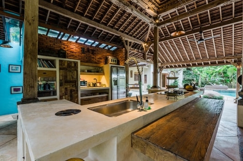 Aalaya - 4 Bedrooms in Three Teak Pavilions, Ubud
