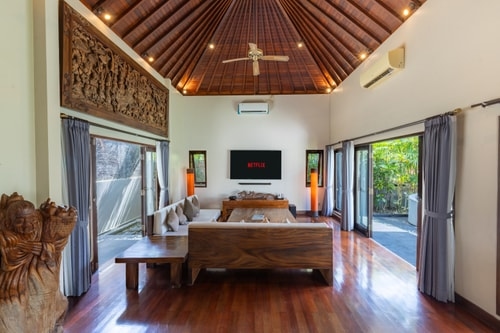 Sanga - 3BR Villa with Pool & Rooftop, Canggu