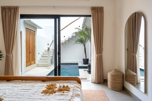 Enaya Villa - 1BR with Pool and Rooftop, Canggu