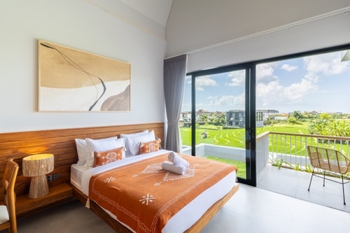Nava - 3BR Villa with Paddy View Pool, Canggu