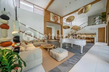 Iconic 11-Bedroom Ubud Villa Designed for Luxury Hospitality, Wellness Retreats, and Elegant Private Gatherings