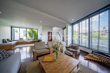 Newly Renovated and Modern 3 Bedroom Villa with Panoramic Rooftop in Umalas