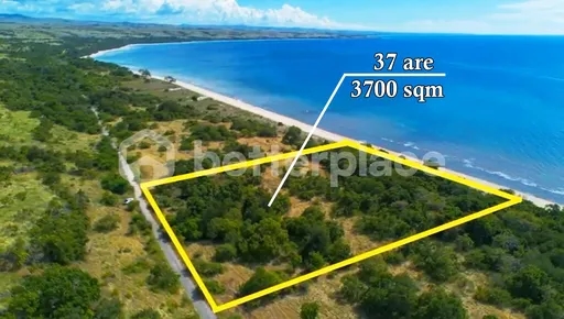 A Landmark Coastal Property in Lenang – Rare 3,700 sqm Freehold Estate Land Surrounded by Sumba’s Most Captivating Natural Scenery