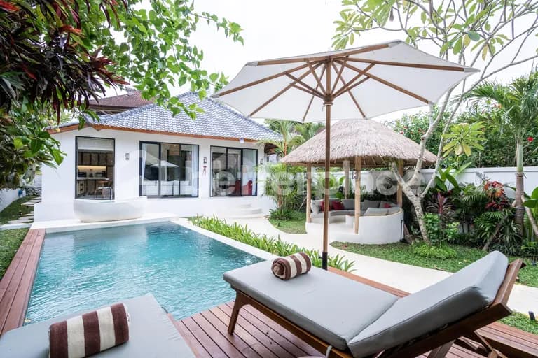 Charming 2-Bedroom Tropical Villa with Garden and Private Pool in Ubud