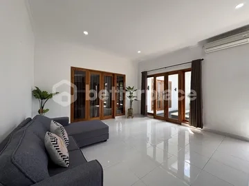 Tropical Contemporary Villa in Seminyak – 2 Bedrooms with Spacious Pool Area