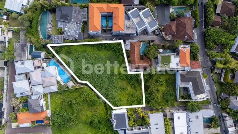 Prime 2,000 Sqm Leasehold Land in Berawa, A Rare Investment Opportunity Minutes from the Beach