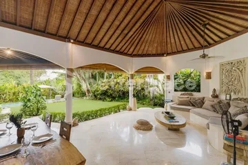 3 Bedroom Leasehold Villa in Berawa | 7 Minutes to the Beach | Investment Opportunity