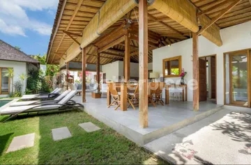 Exclusive Beachside Leasehold Villa: Prime Location in Seminyak’s Vibrant Core
