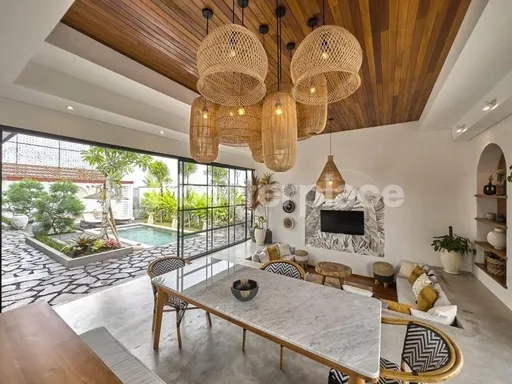 Modern with Tropical Concept Villa Sale Leasehold 3 Bedrooms in Tumbak Bayuh