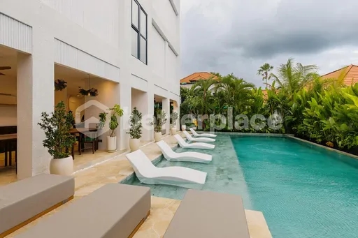 Modern 2-Bedroom Apartment in the Heart of Batu Bolong, Canggu