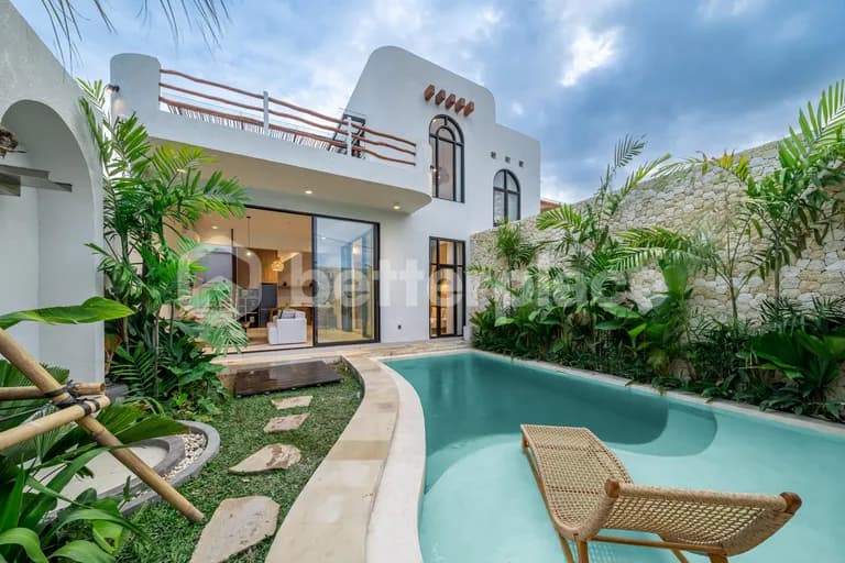 Investment Opportunity: Mediterranean Villa with Ricevield View 2 Bedrooms for Sale Leasehold in Tumbak Bayuh