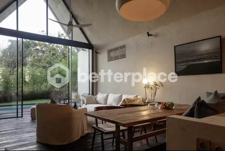 Stylish 2 Bedroom Villa in Nyanyi – 8 Minutes to the Beach