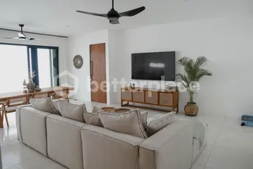 A Stunning 4-Bedroom Villa Available for Yearly Rental in Babakan