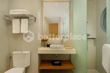 Modern 1-Bedroom Apartment with Rooftop Pool and Ocean View in Berawa