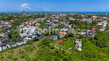 Freehold Land with Building in Prime Pecatu Location – Pink Tourism Zone