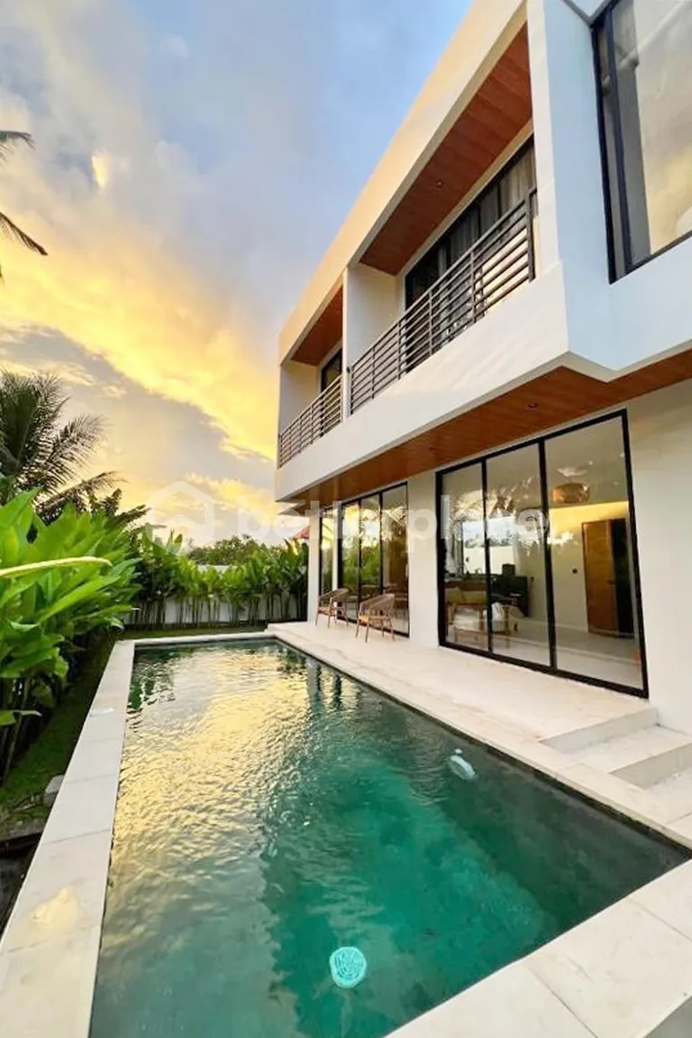 Income-Generating Ubud Gem – Stylish Fully Furnished 2-Bed Villa with High-Rated Booking Accounts, Dedicated Staff, and Seamless Ownership Transition