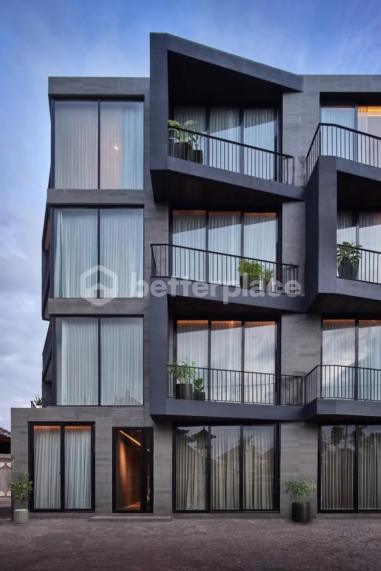 A Stylish Coastal Retreat in Batu Bolong – Elegant Fully Furnished 1-Bed Apartment Just Minutes from the Beach with Exceptional Investment Appeal
