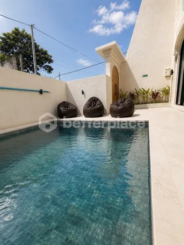 Modern Mediterranean-Style 3-Bedroom Villa in Ungasan with Rooftop Sea View
