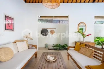 Modern Balinese Villa in Peaceful Canggu - Berawa 4 Bedrooms with Charming Design