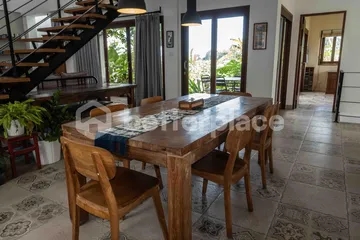 Spacious Tropical Villa in Canggu – 4 Bedrooms with Sunset & Greenbelt Views