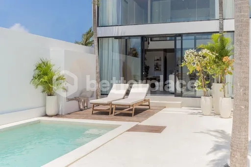 Charming 2-Bedroom Freehold Villa with Rooftop and Sauna in Bingin