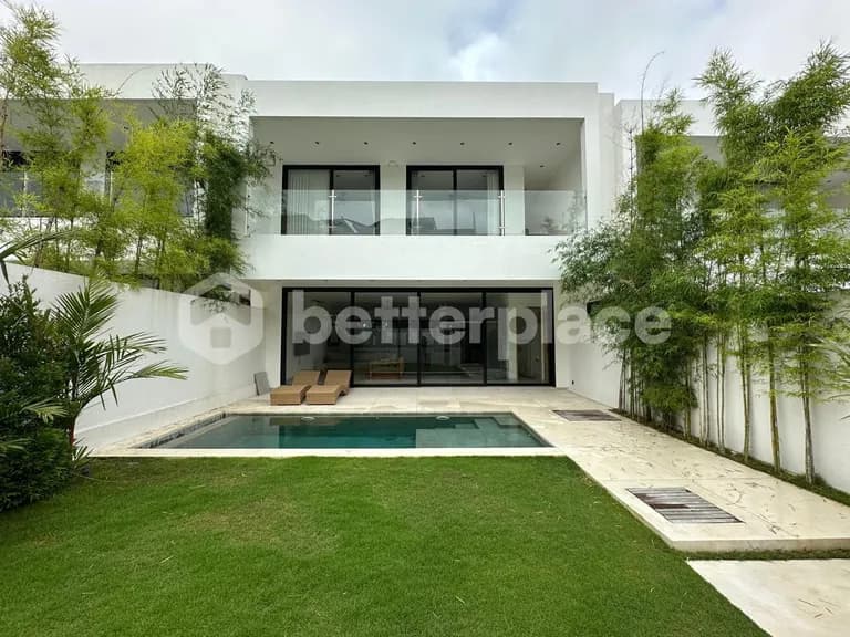 Fully Furnished 2-Bedroom Villa in Canggu – Your Dream Luxury Home Awaits