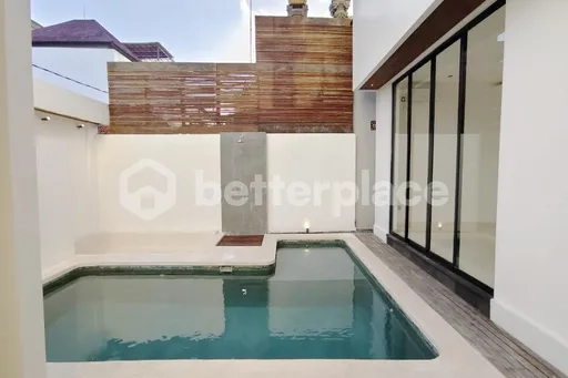 Elegant Contemporary 2-Bedroom Villa for Yearly Rental in Canggu – Batu Bolong, Just 3 Minutes from Munduk Catu Beach with Rooftop Retreat and Private Plunge Pool