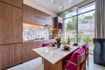 Effortless Elegance on the Bukit — A Move-In Ready Villa Framed by Cliffside Beauty