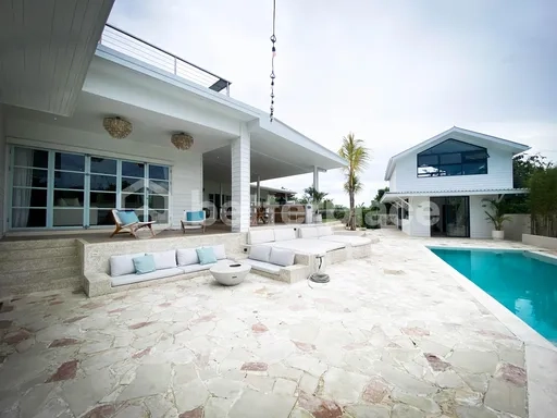 Modern Designer Brand New 4 Bedroom Villa + Private Studio in Pecatu For Yearly Rental