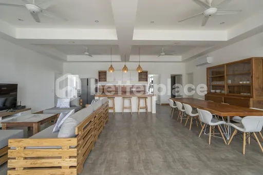 Spacious 5 Bedroom Villa in Kerobokan – Perfect for Investment or Home Living