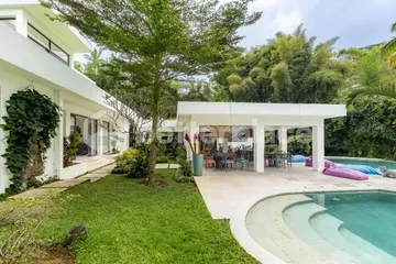 Rare Freehold Masterpiece in Tegalalang — A Six-Bedroom Jungle Retreat Set on 2,500 sqm of Land with Infinity Pool and Unmatched Investment Appeal