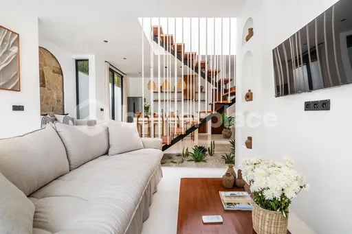 Modern Mediterranean Tropical 2 Bedrooms Loft Style in Umalas