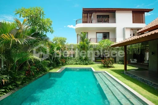 Stunning 3 Bedroom Villa in Padonan Canggu for Yearly Rental
