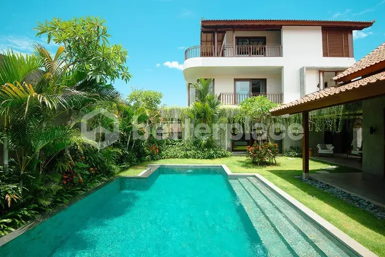 Stunning 3 Bedroom Villa in Padonan Canggu for Yearly Rental