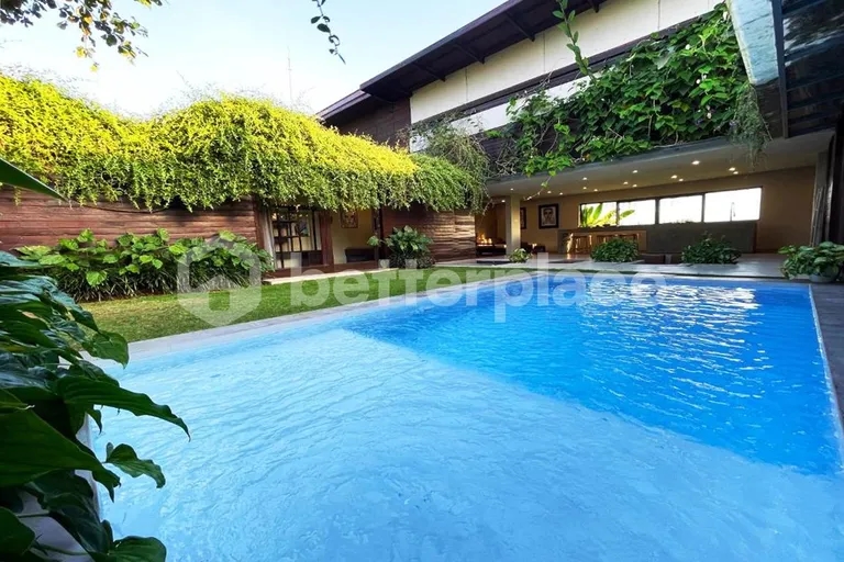 Refined Tropical Sanctuary Near Pigstone Beach Showcasing Unique Architecture Spacious 3-Bed Villa With Terraces and Relaxed Island Luxury