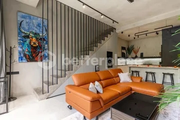 Prestigious 4-Bedroom Canggu Villa with Elegant Enclosed Living Spaces, Luxury Amenities, and Strong Real Estate Investment Opportunity in Bali
