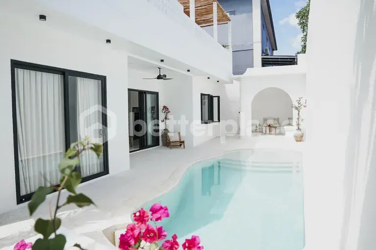 A Stunning 4-Bedroom Villa Available for Yearly Rental in Babakan