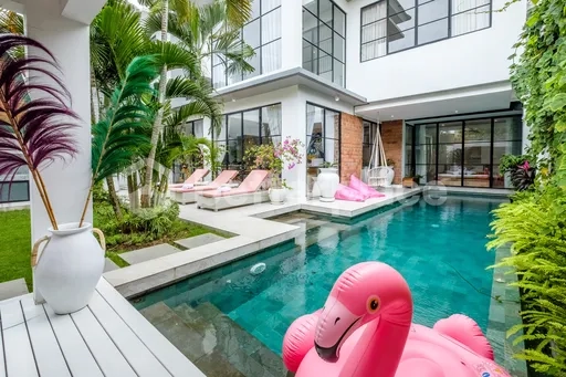 Stunning 4 Bedroom Luxury Villa in Berawa Area