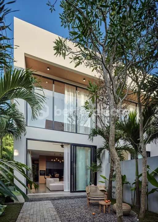 Luxury-Inspired 3-Bedroom Tropical Home in Umalas – A Perfect Blend of Comfort, Privacy, and Prime Island Living