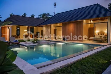 Ubud’s Tranquil Retreat: A Modern Spacious Tropical Villa with Rice Field Views