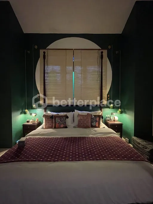 Elegant 3-Bedroom Villa with Expansive Garden in Bali