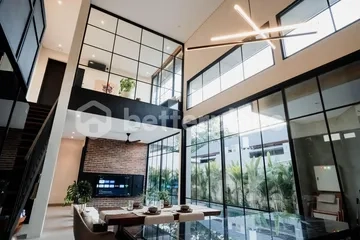 Luxurious Villa 2 Bedrooms for Sale Freehold in Cliff Side Uluwatu