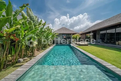 Captivating Bali Villa in Prime Canggu-Batu Bolong Location | Ideal Real Estate Investment Opportunity