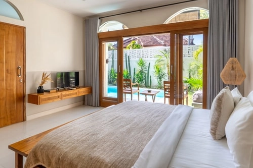 2BR Prime Location Umalas Villa | Pool, Near Cafés