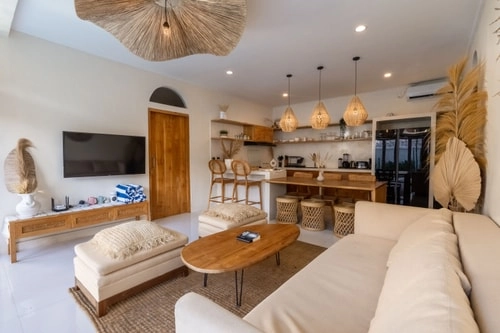 2BR Prime Location Umalas Villa | Pool, Near Cafés