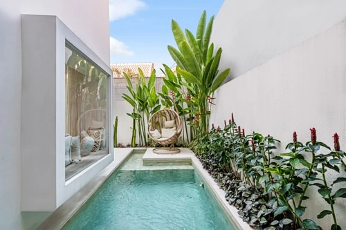 1BR Umalas Villa | Balcony, Rooftop & Private Pool